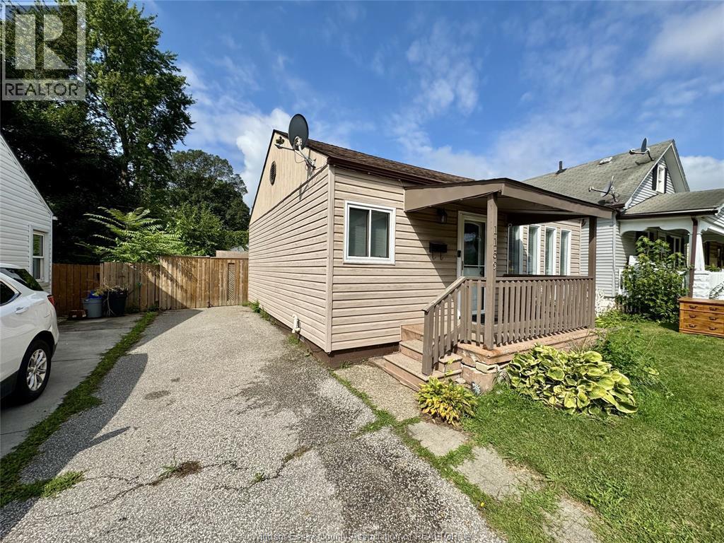 1159 Felix, Windsor, ON N9C 3L6