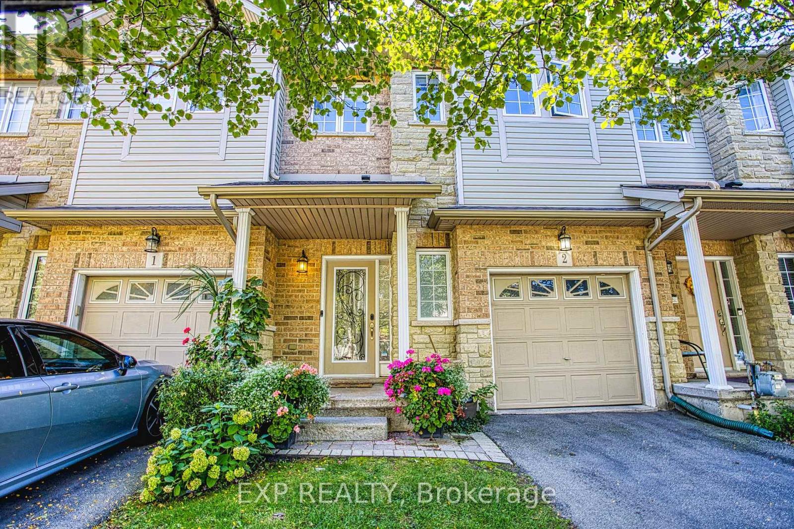 2 25 Ivybridge Dr, Hamilton, ON L8E 0A4