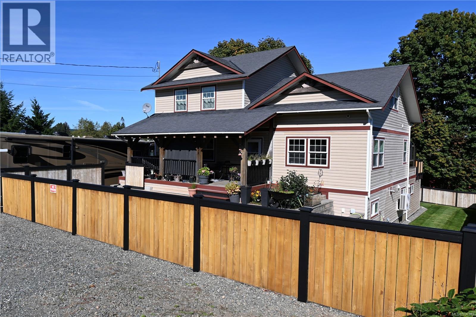 820 10 Avenue, Campbell River, BC V9W 3C4