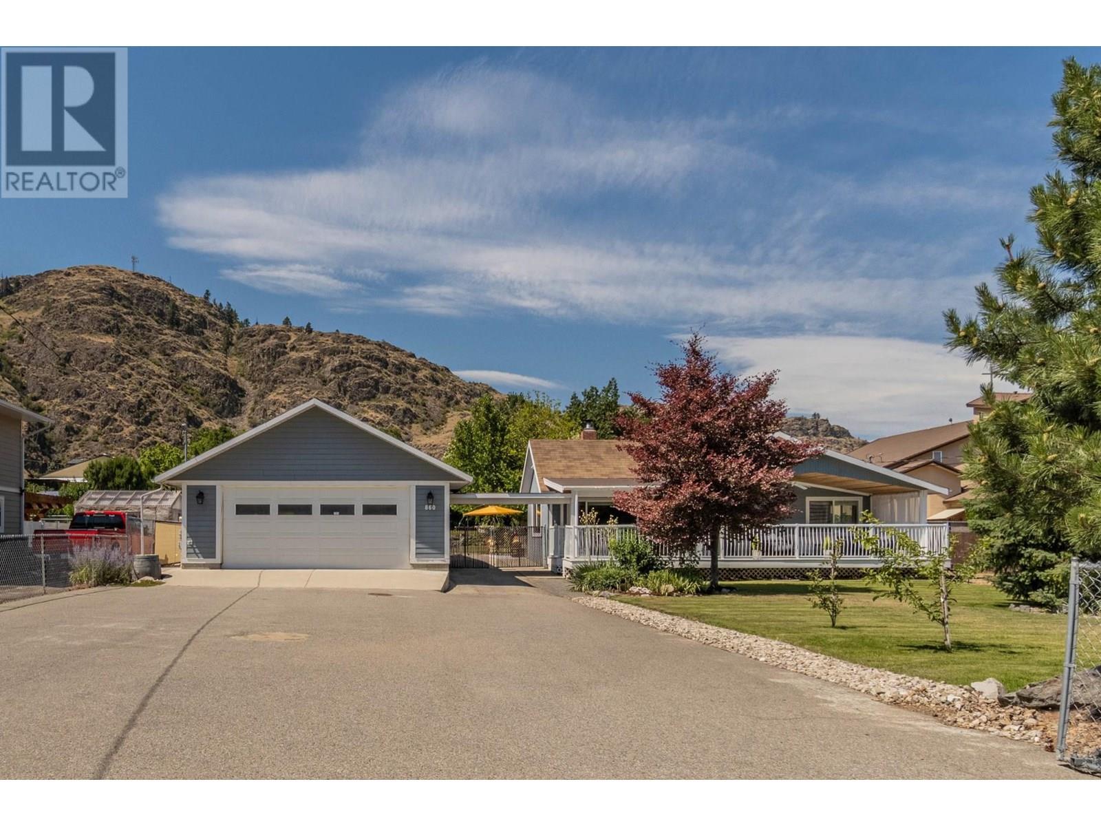 860 Fairview Rd, Oliver, BC V0H 1T6