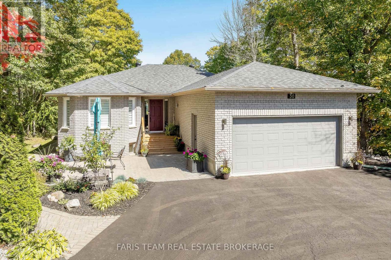 30 Bourgeois Beach Rd, Tay, ON L0K 2A0