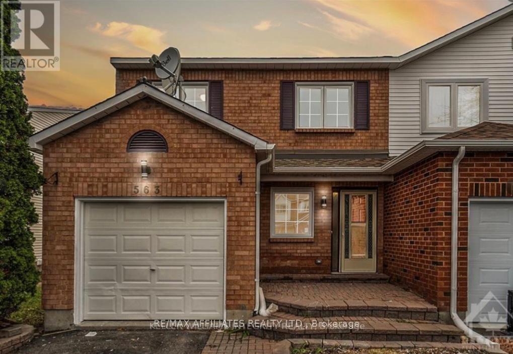 563 Latour Cres, Ottawa, ON K4A 1N6