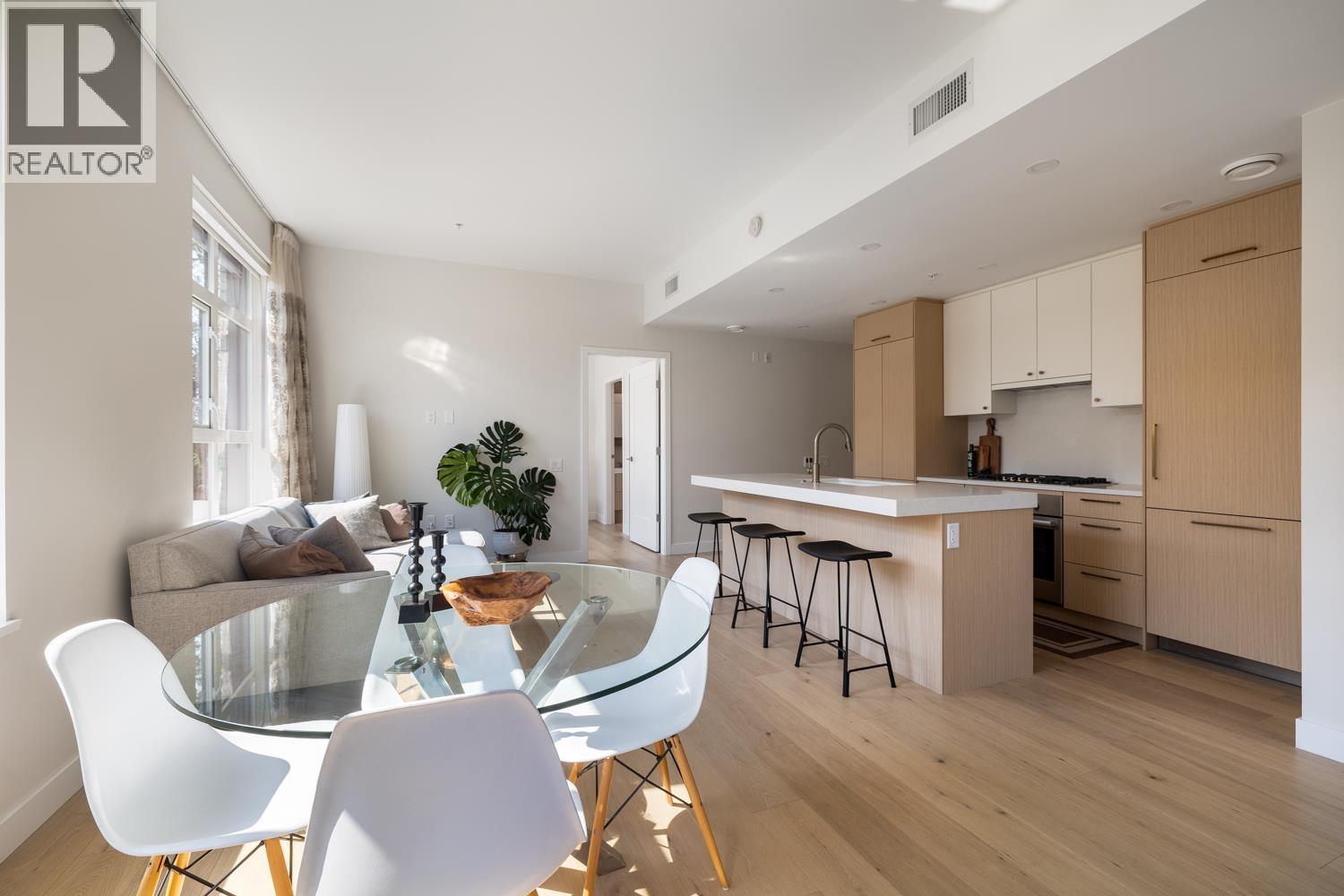 5007 Ash Street Unit 207, Vancouver, BC V5Z 3G3