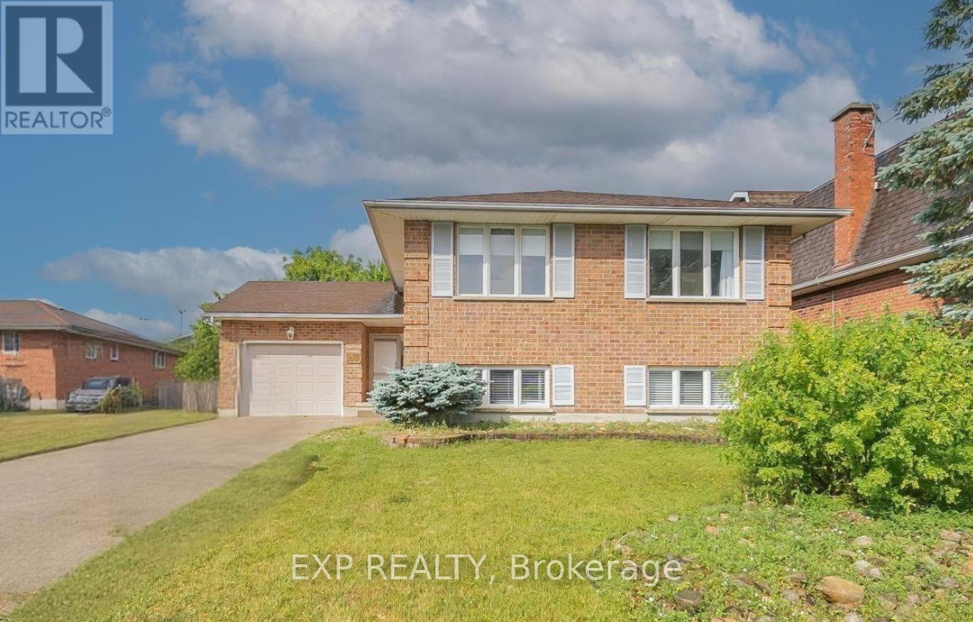 175 Southfield Dr, Strathroy-Caradoc, ON N7G 3V3