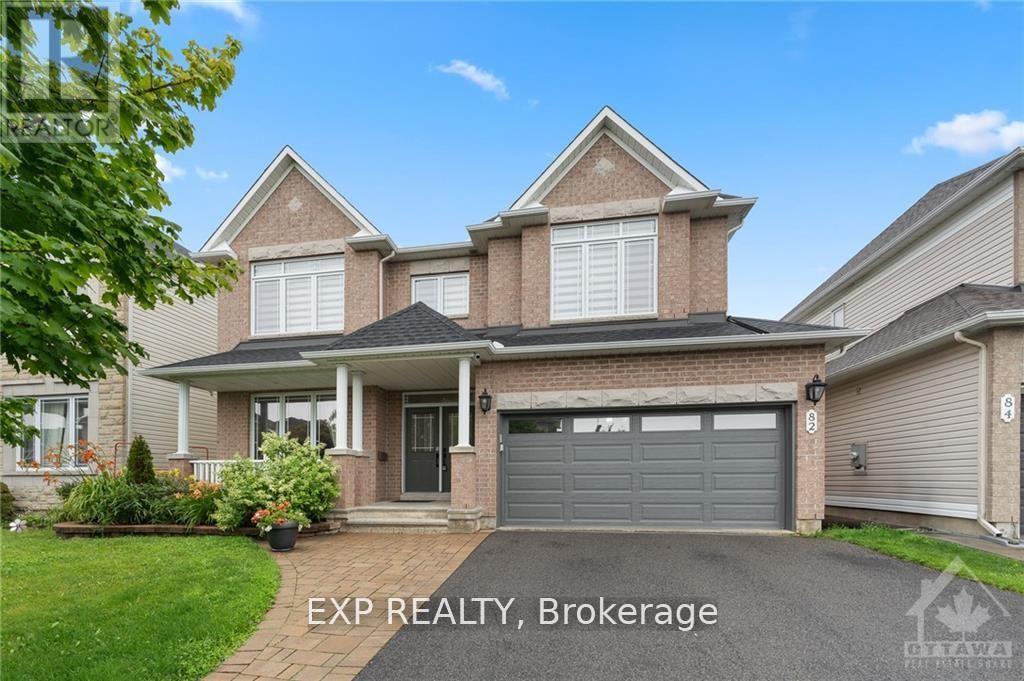 82 Branthaven St, Ottawa, ON K4A 0H2