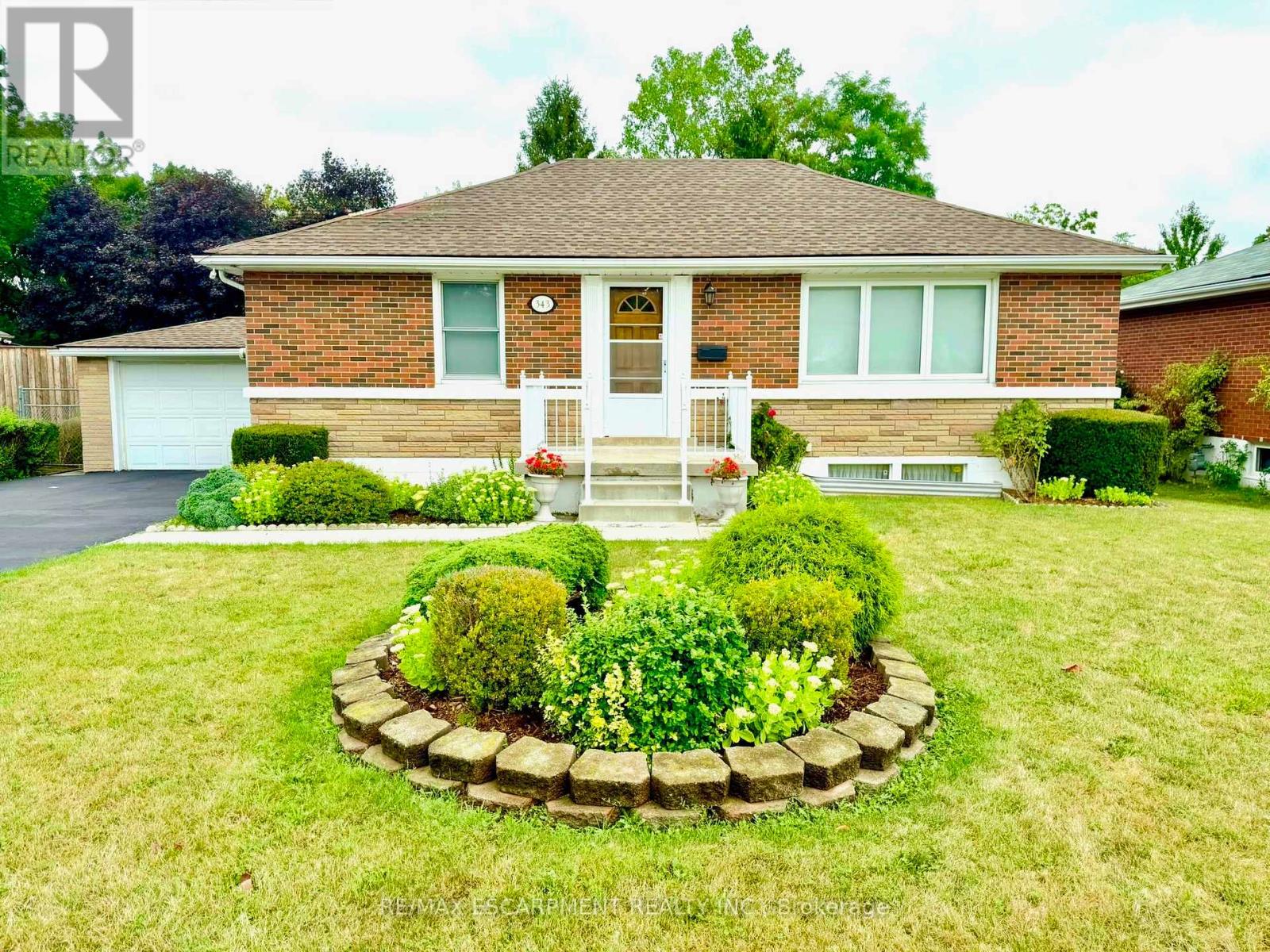 343 Hixon Rd, Hamilton, ON L8K 2C8