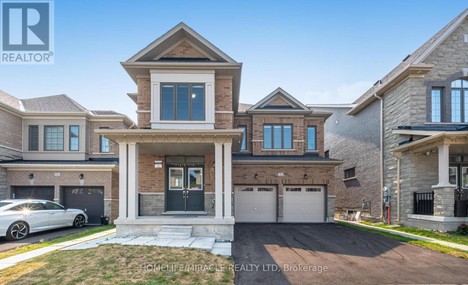 7 Aldenham St, Brampton Credit Valley, ON L6X 5S2