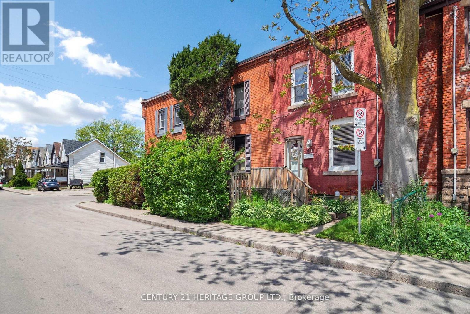 111 Shaw St, Hamilton, ON L8L 3P6