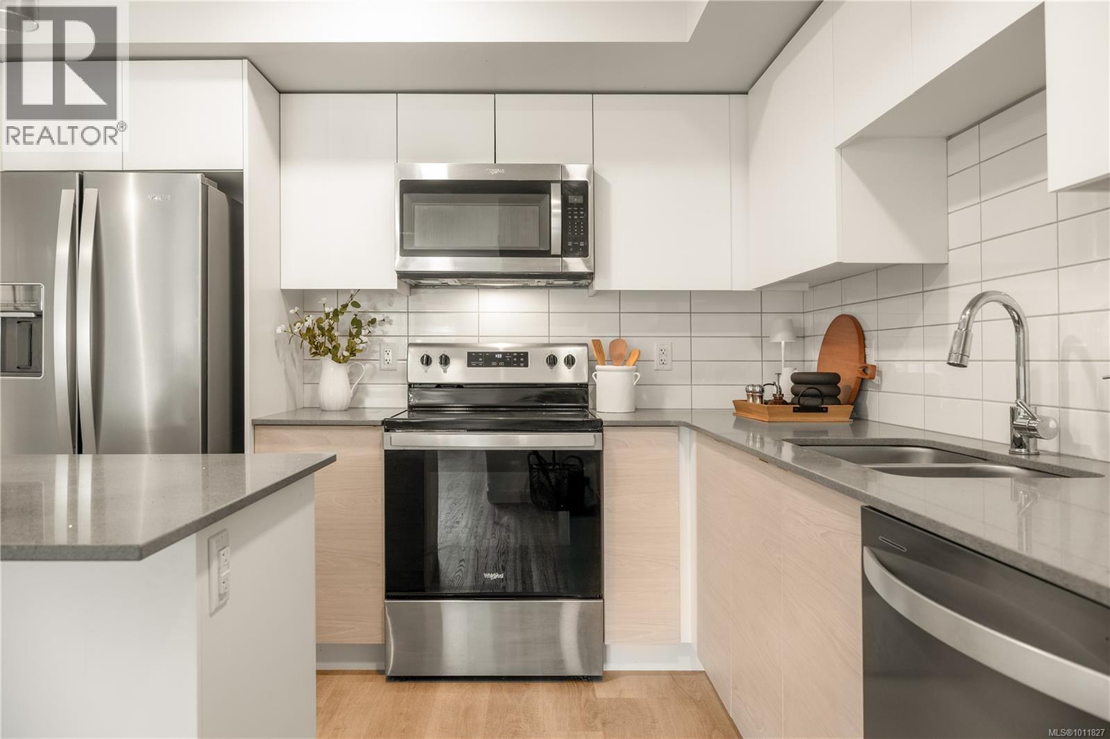 4810 Cedar Ridge Pl Unit 312 Pl, Nanaimo, BC V9T 0M7