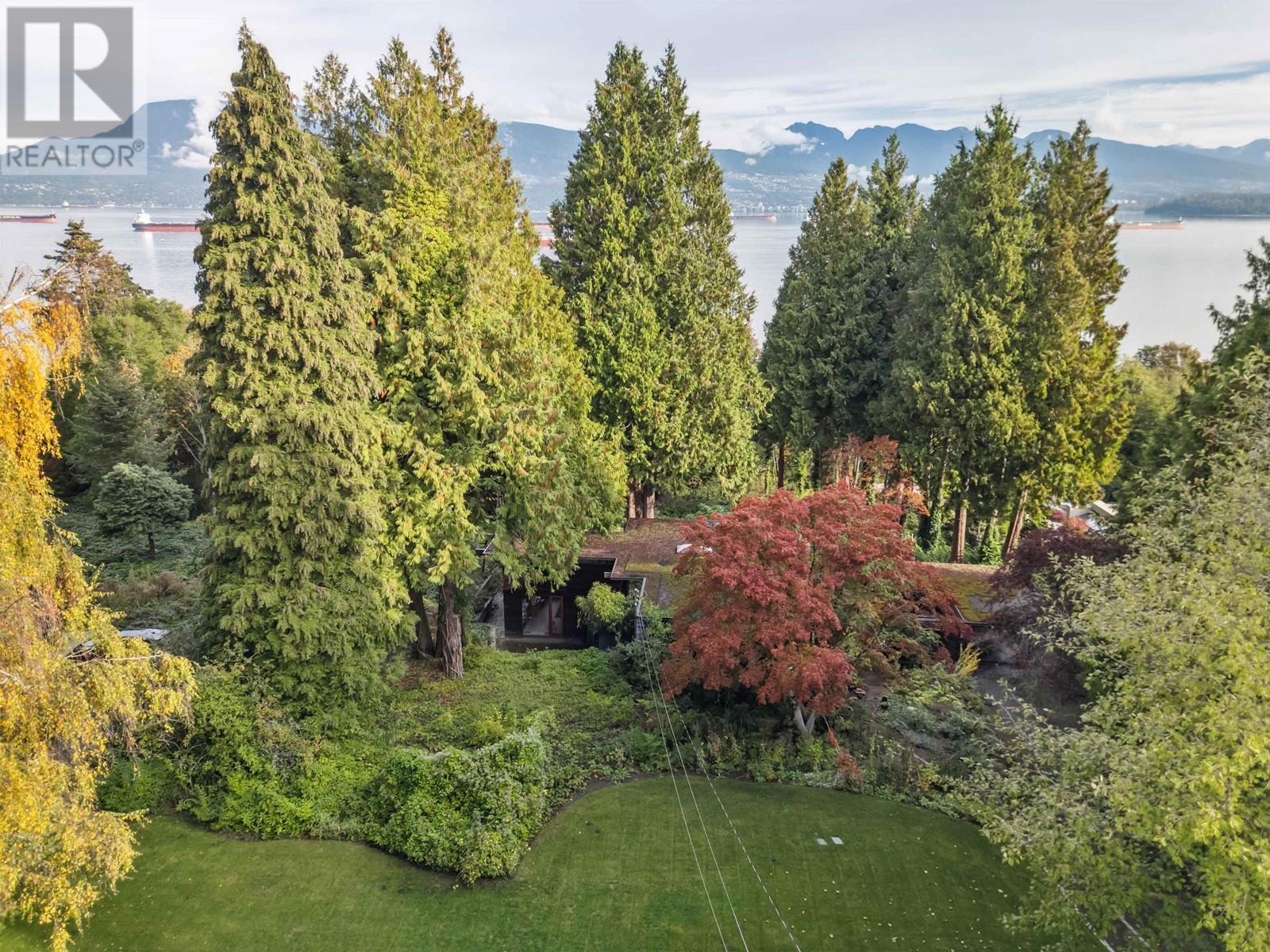4755 Belmont Ave, Vancouver, BC V6T 1A8