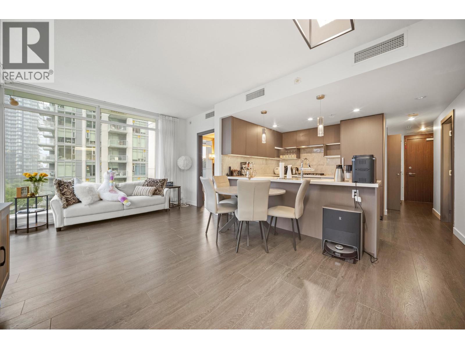 6538 Nelson Avenue Unit 601, Burnaby, BC V5H 0G5