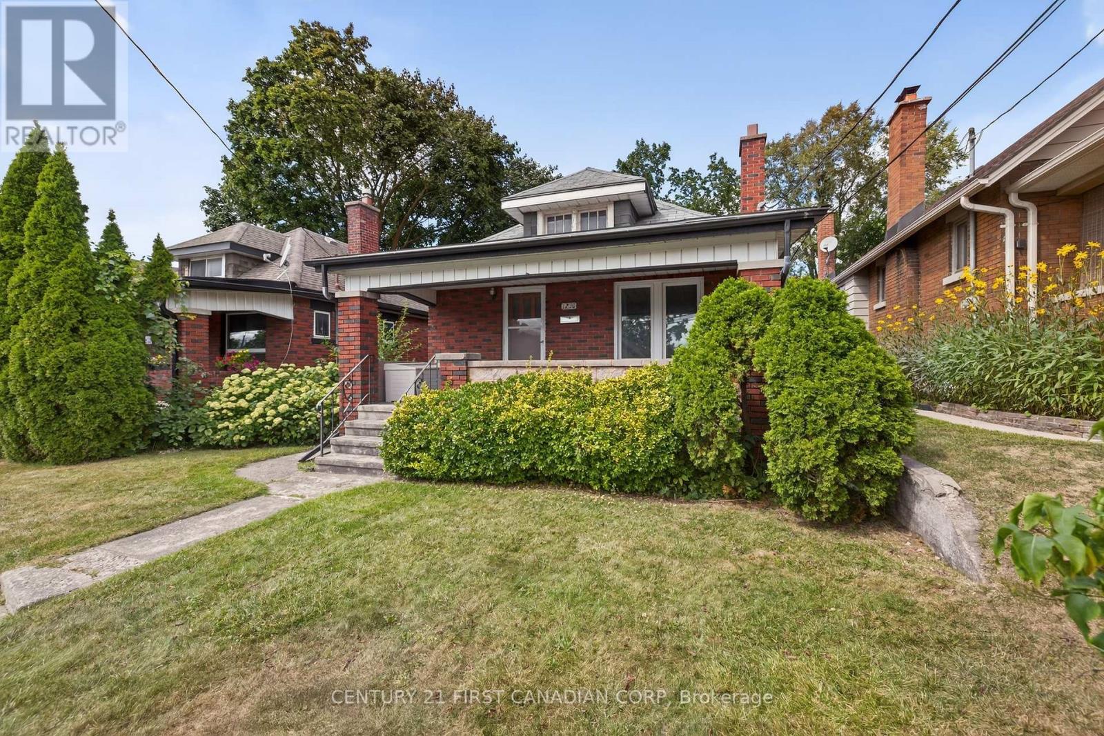 1230 Dundas St, London, ON N5W 3B2