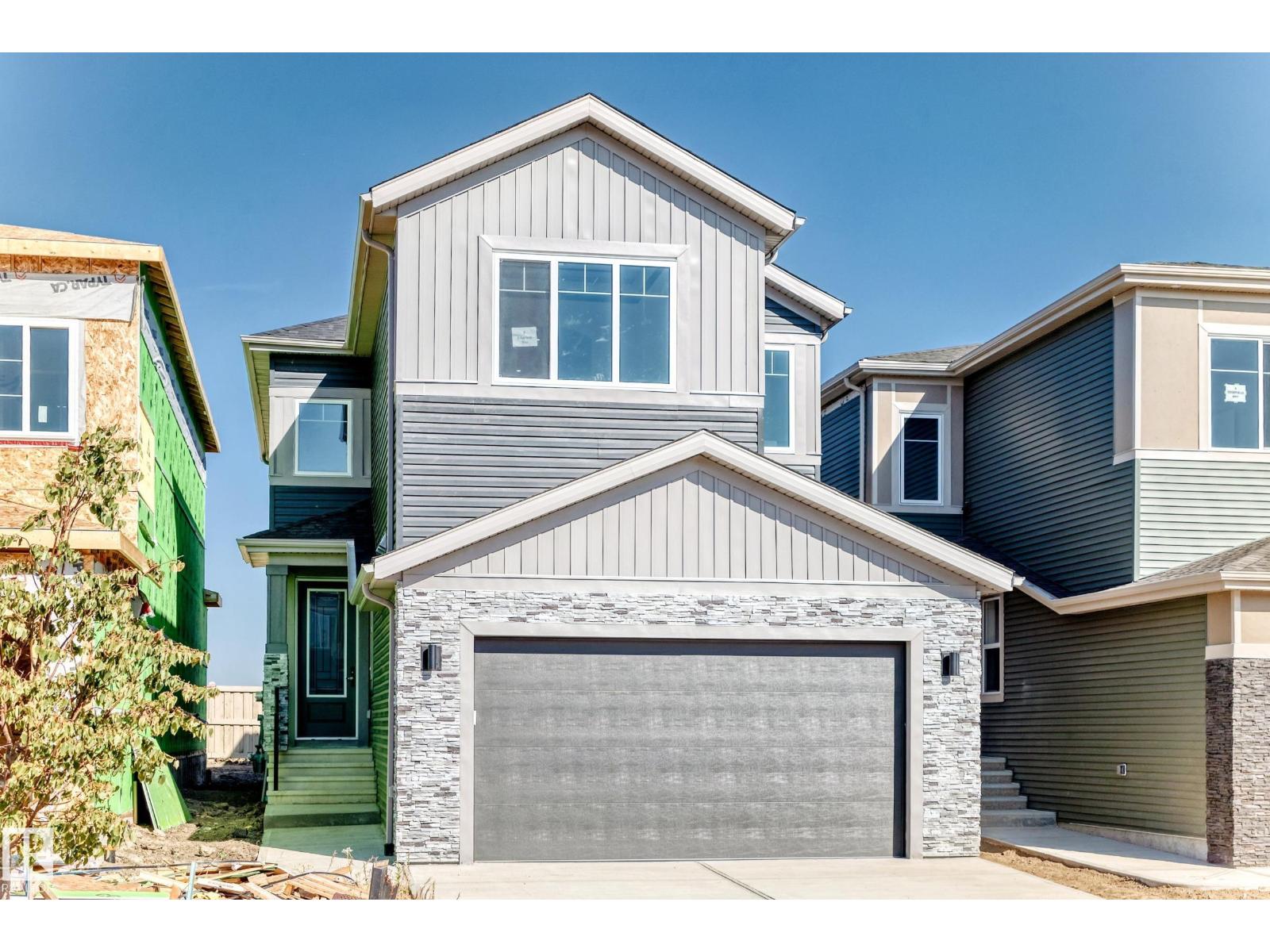 4 Edgefield Way, St. Albert, AB T8N 8A1