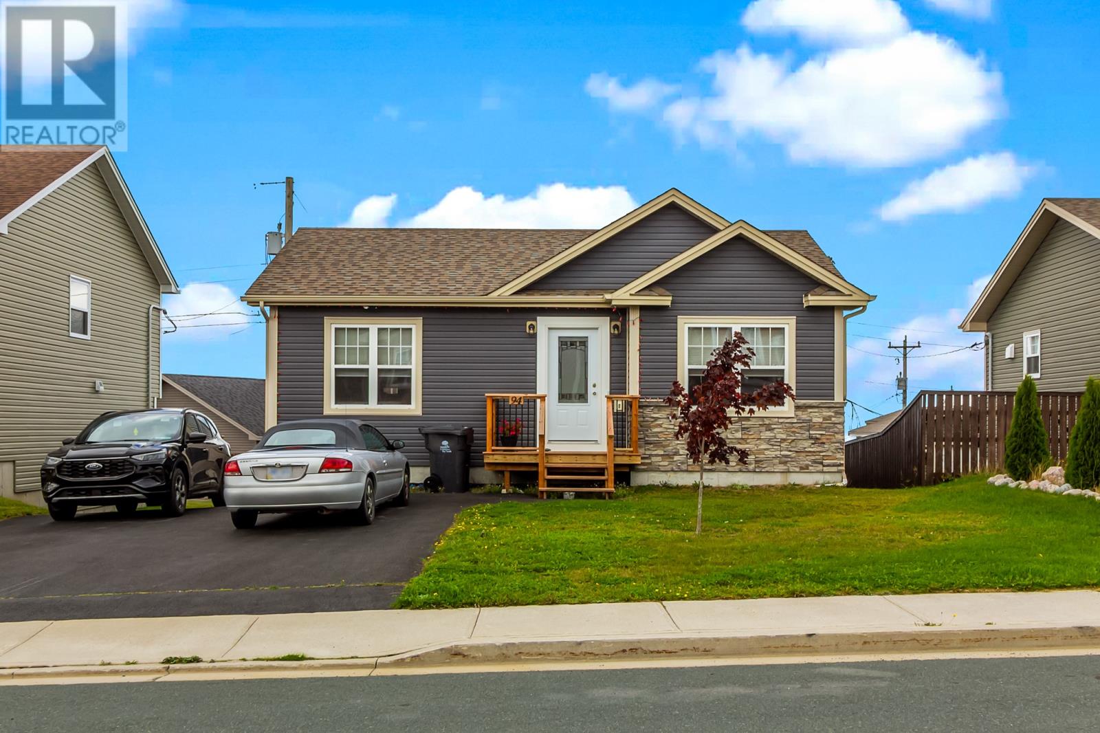 94 Cole Thomas Dr, Conception Bay South, NL A1X 0J9