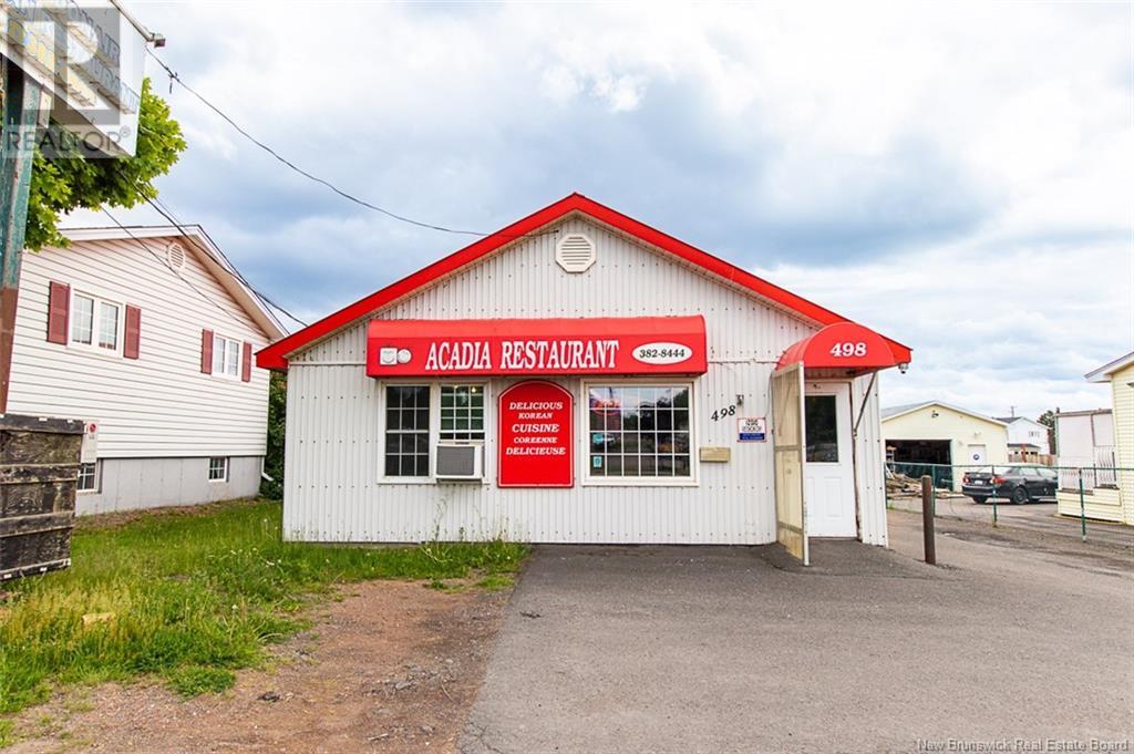 498 Champlain St, Dieppe, NB E1A 1P4