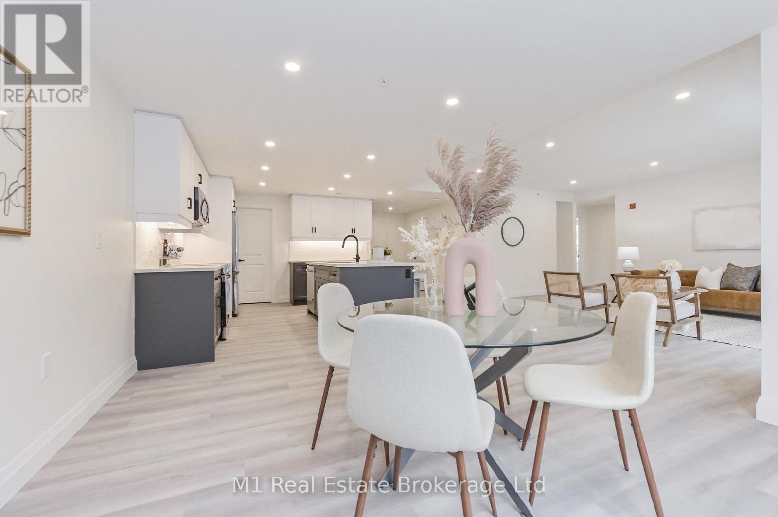 104 99b Farley Rd, Centre Wellington Fergus, ON N1M 0K5