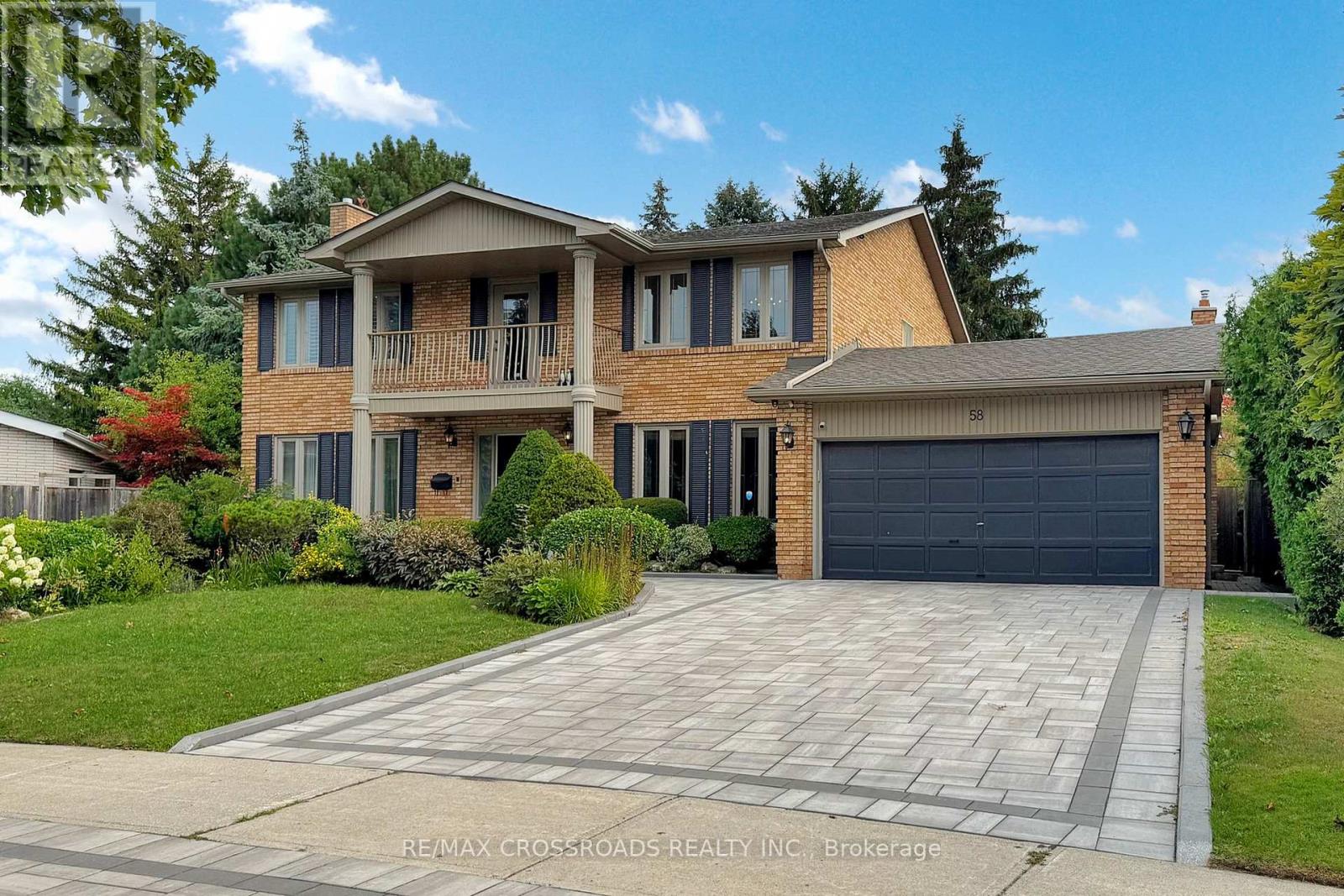 58 Cosmic Dr, Toronto, ON M3B 3G2