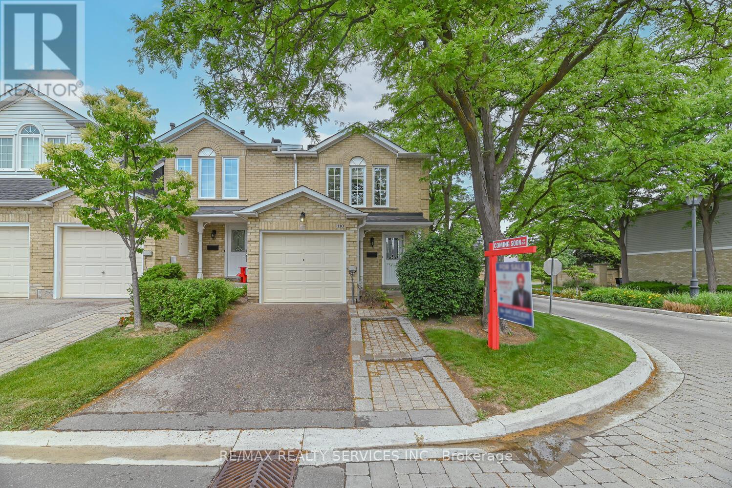 6 110 Heathcliffe Sq, Brampton, ON L6S 5R1