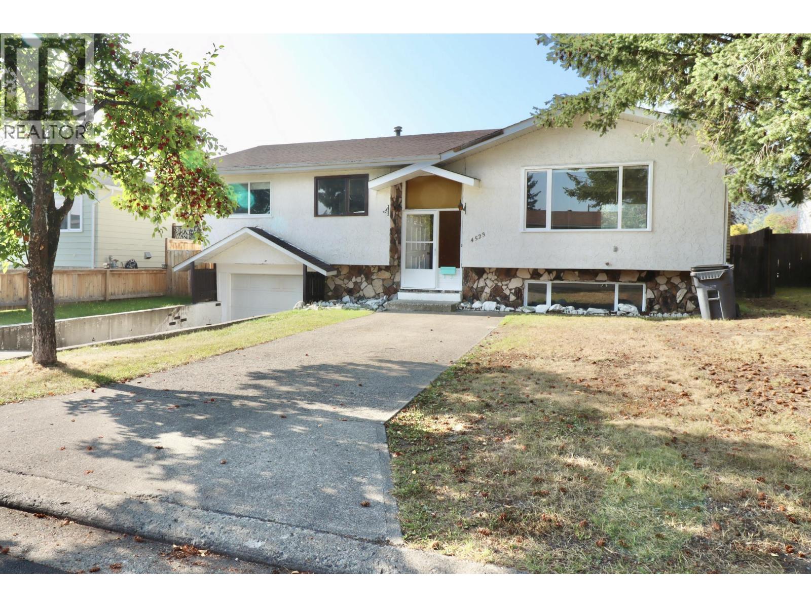 4523 Hunter Ave, Prince George, BC V2M 5V7
