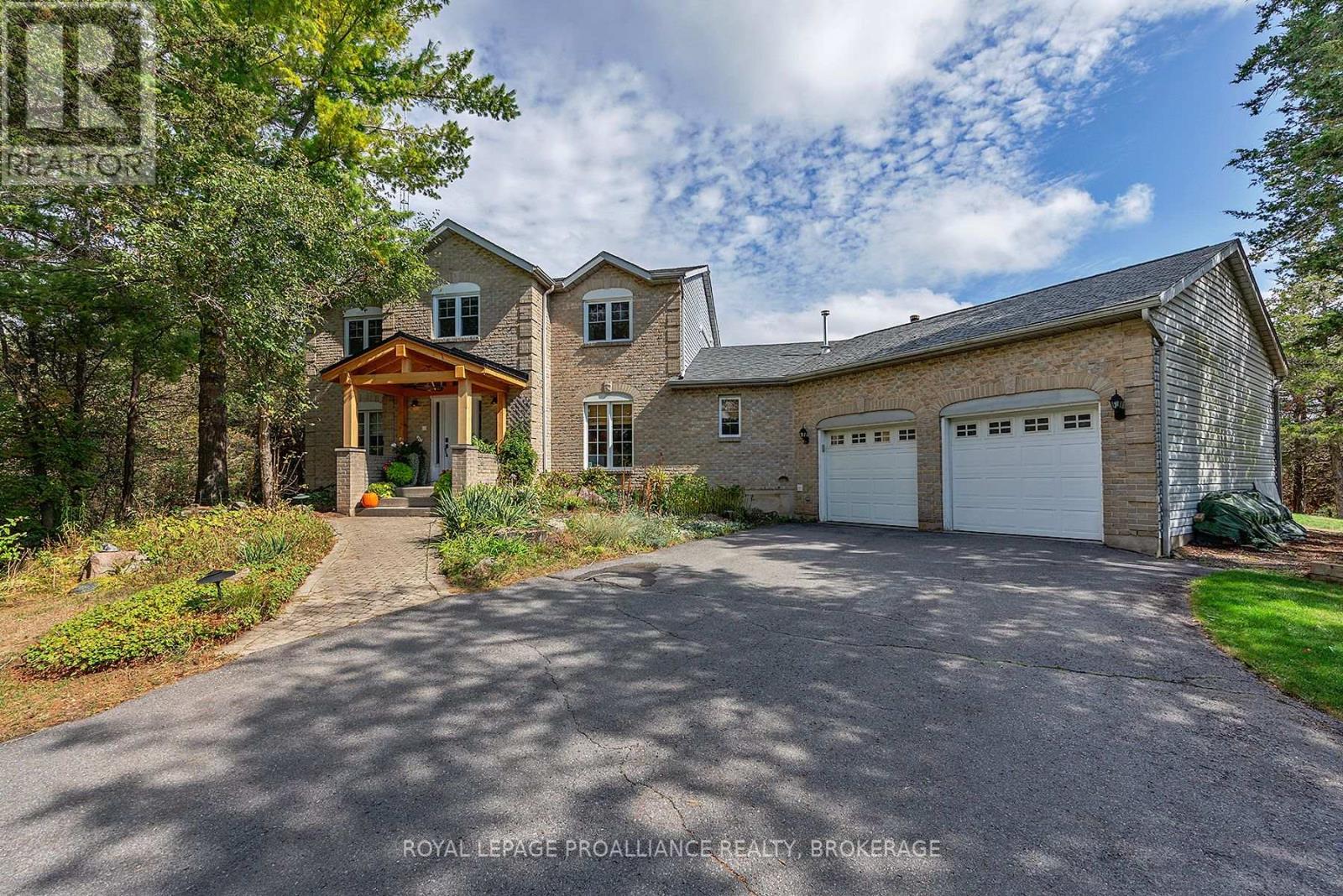 4890 N Shore Cres, South Frontenac, ON K0H 2L0