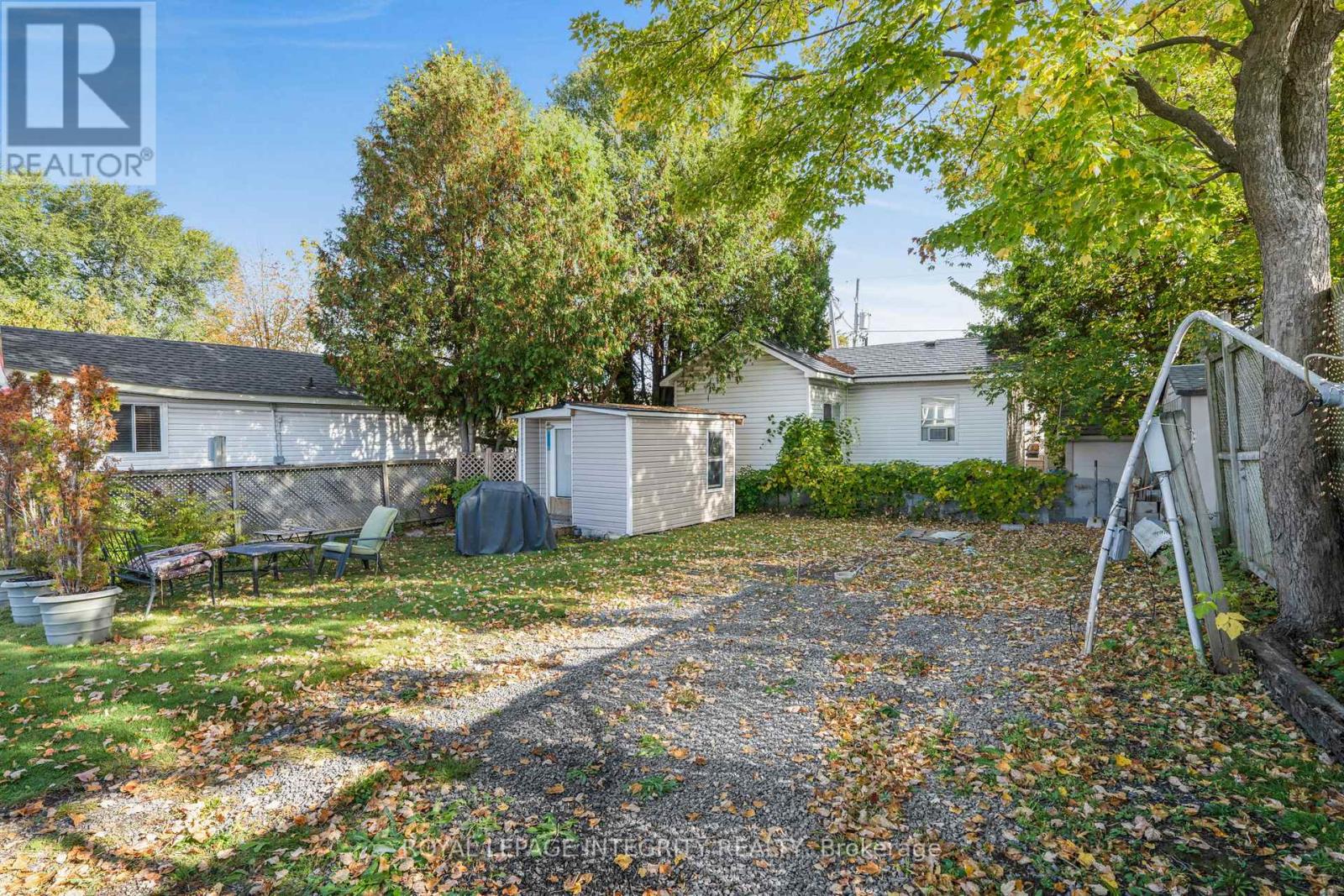 3535 St Joseph Blvd W, Ottawa, ON K1C 1T1