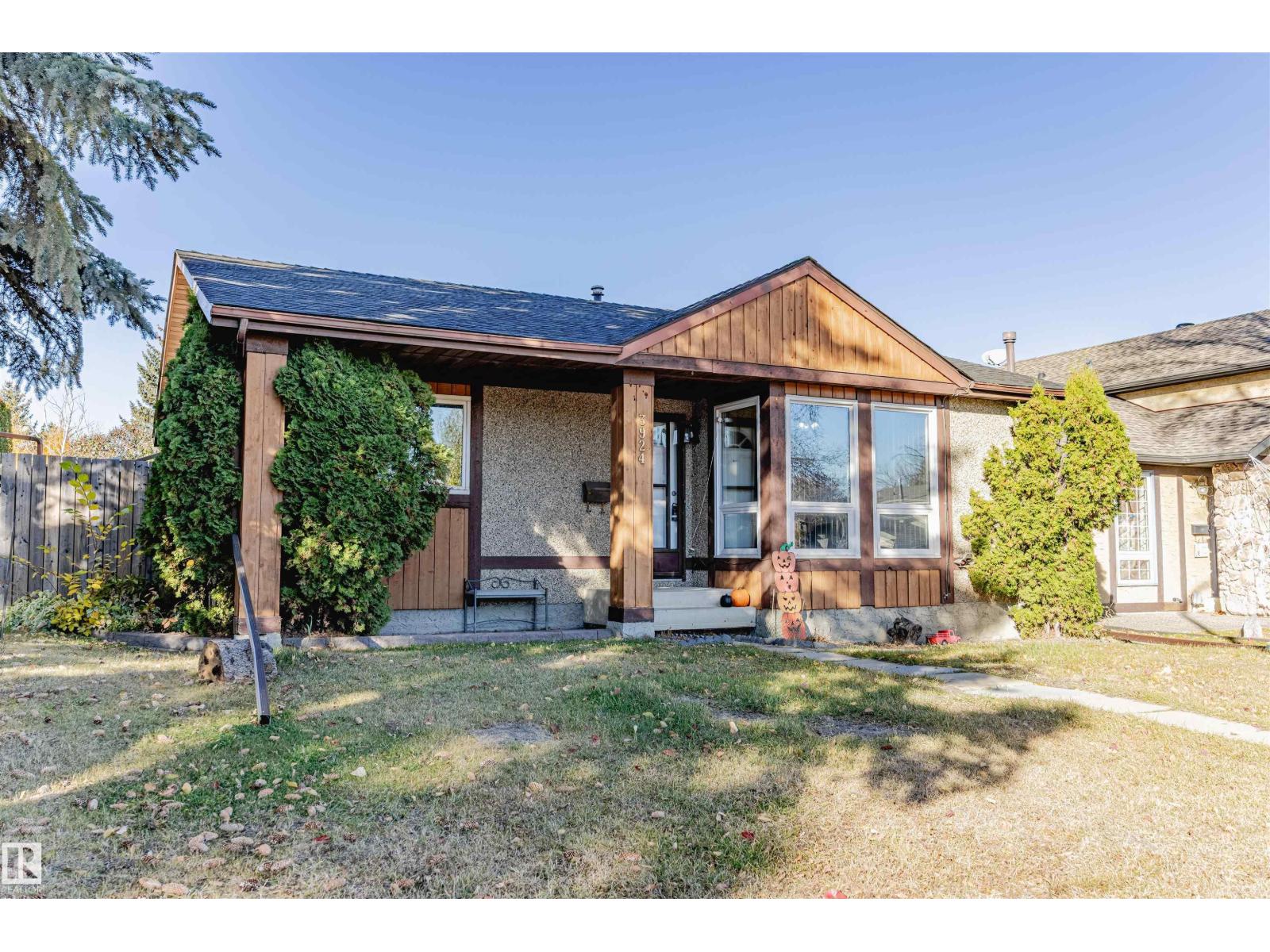 55 St Nw Unit 3924, Edmonton, AB T6L 1C2