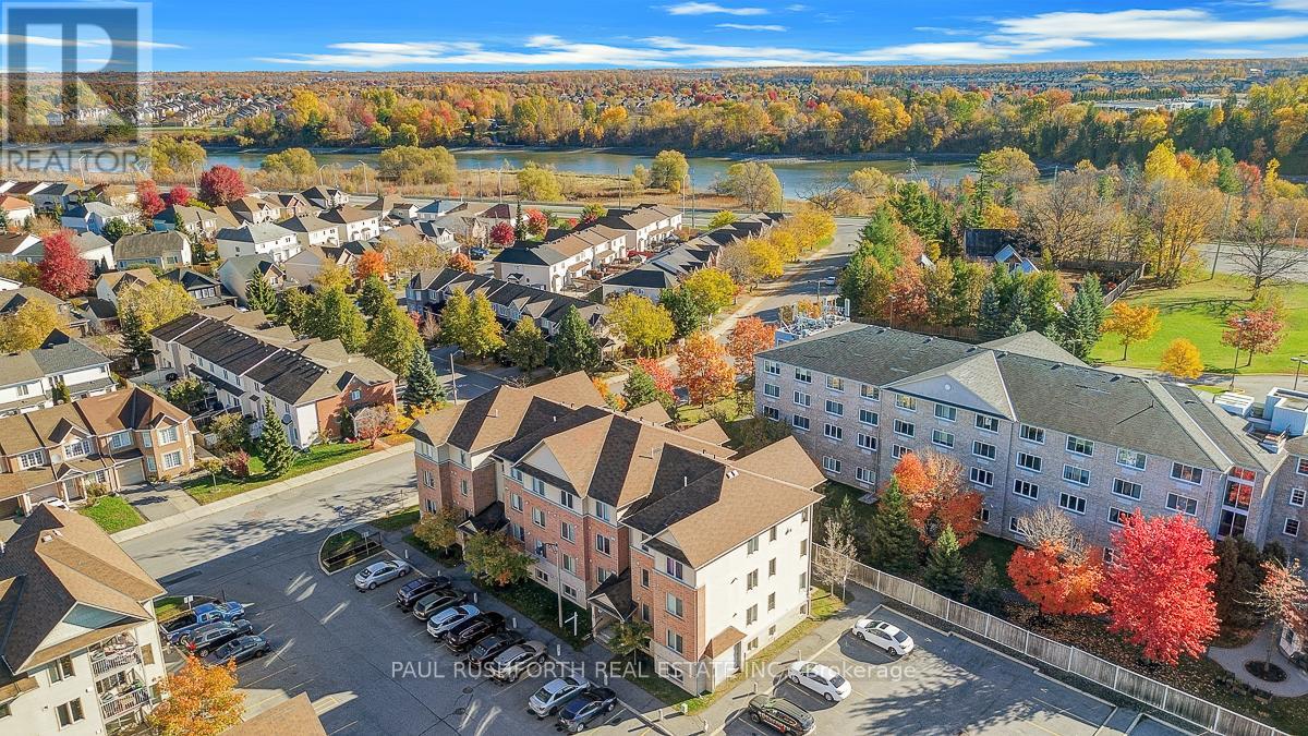 2 510 Stonefield Private, Ottawa, ON K2G 4R5