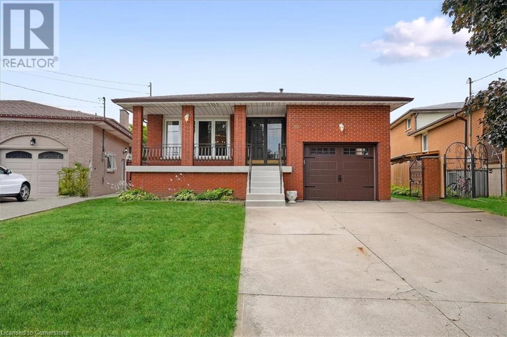 100 Taymall St, Hamilton, ON L8W 1Z4