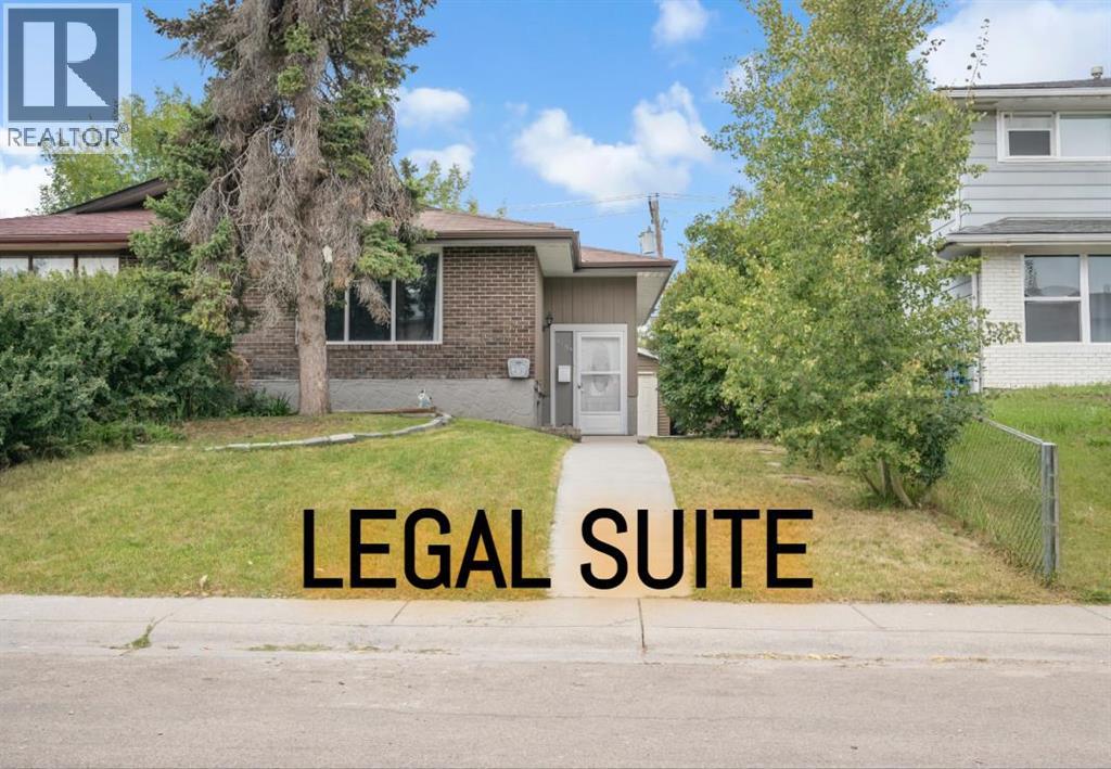 3133 Doverville Cres SE, Calgary, AB T2B 1V1