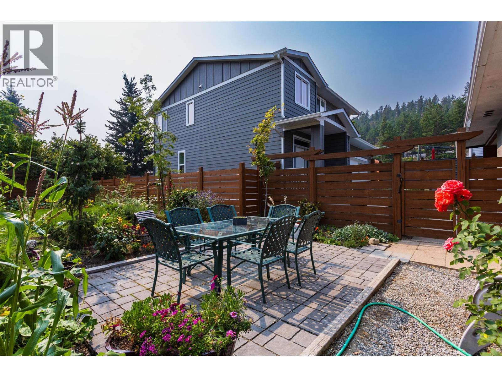 1257 And 1259 Rio Dr, Kelowna, BC V1V 1E2