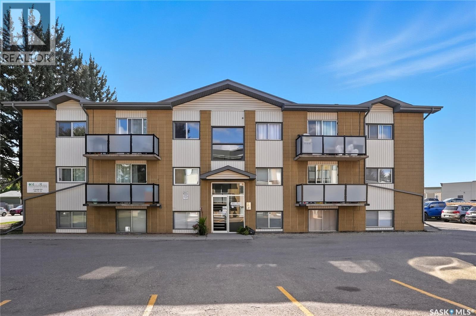 5 Columbia Drive Unit 103, Saskatoon, SK S7K 1E3