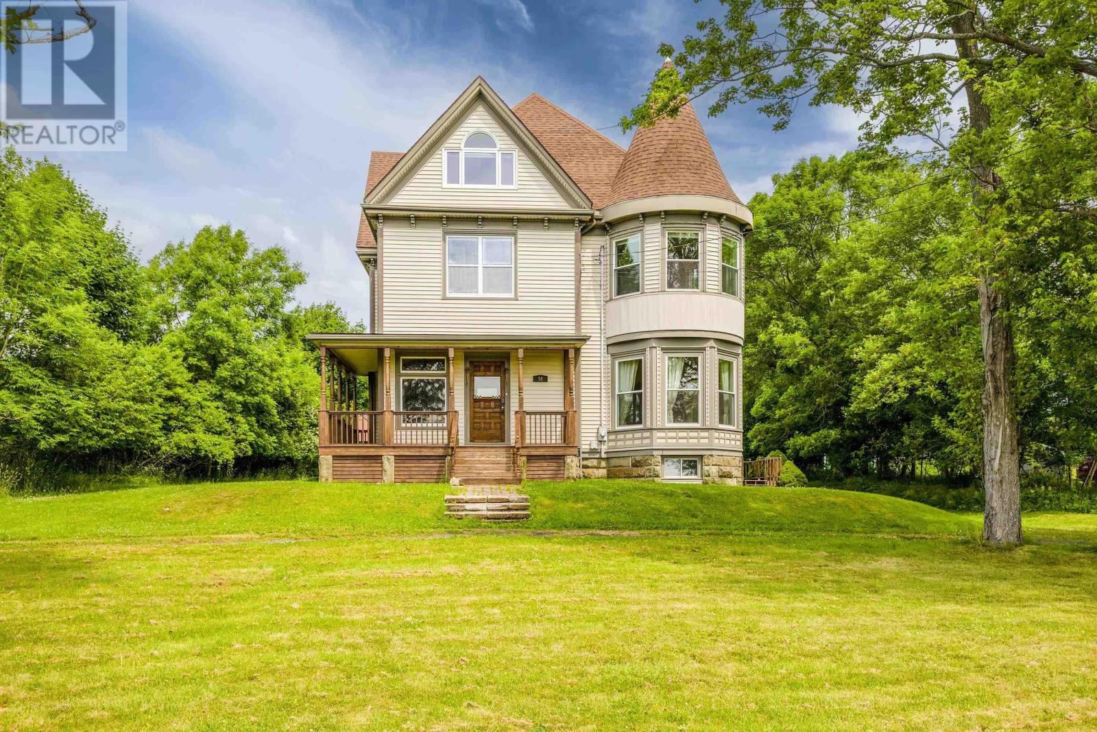 52 Beeches Rd, Pictou, NS B0K 1H0