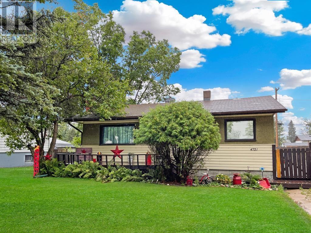 4721 55 Avenue, High Prairie, AB T0G 1E0