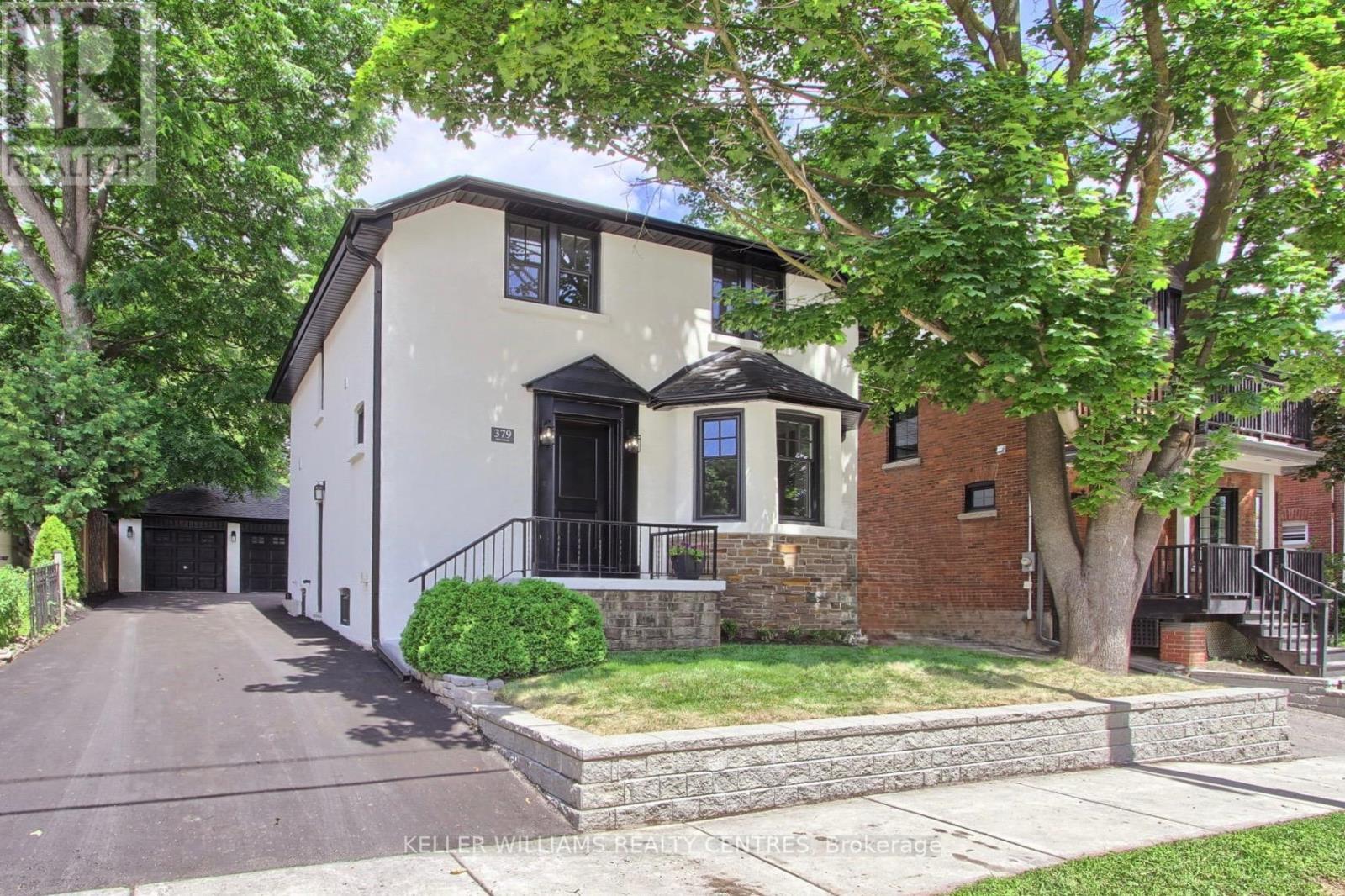 379 Park Ave, Newmarket, ON L3Y 1V6