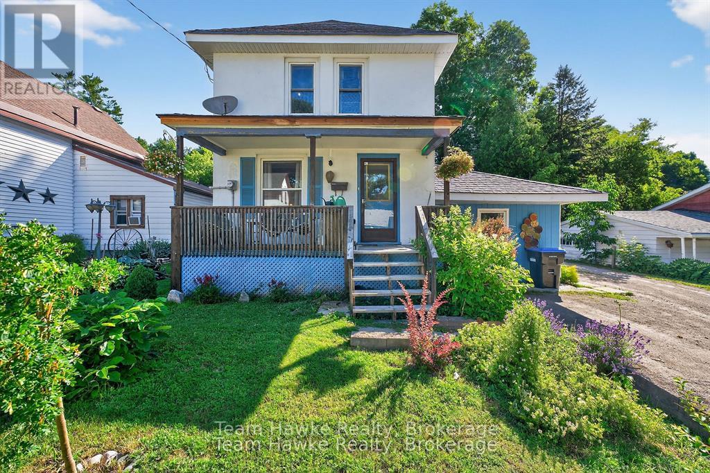 479 Queen St, Midland, ON L4R 3J3