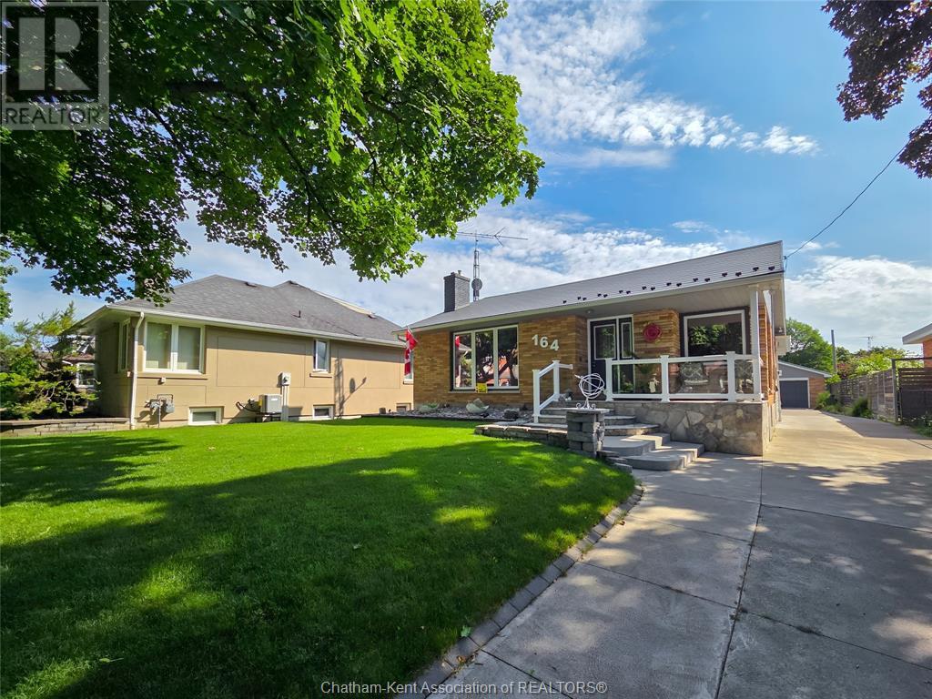 164 Llydican Ave, Chatham, ON N7L 3E8