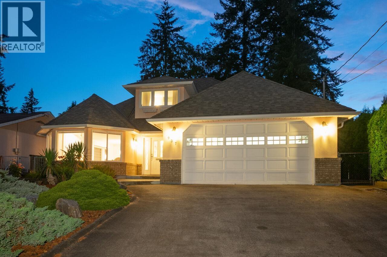 937 Westmount Dr, Port Moody, BC V3H 1K8