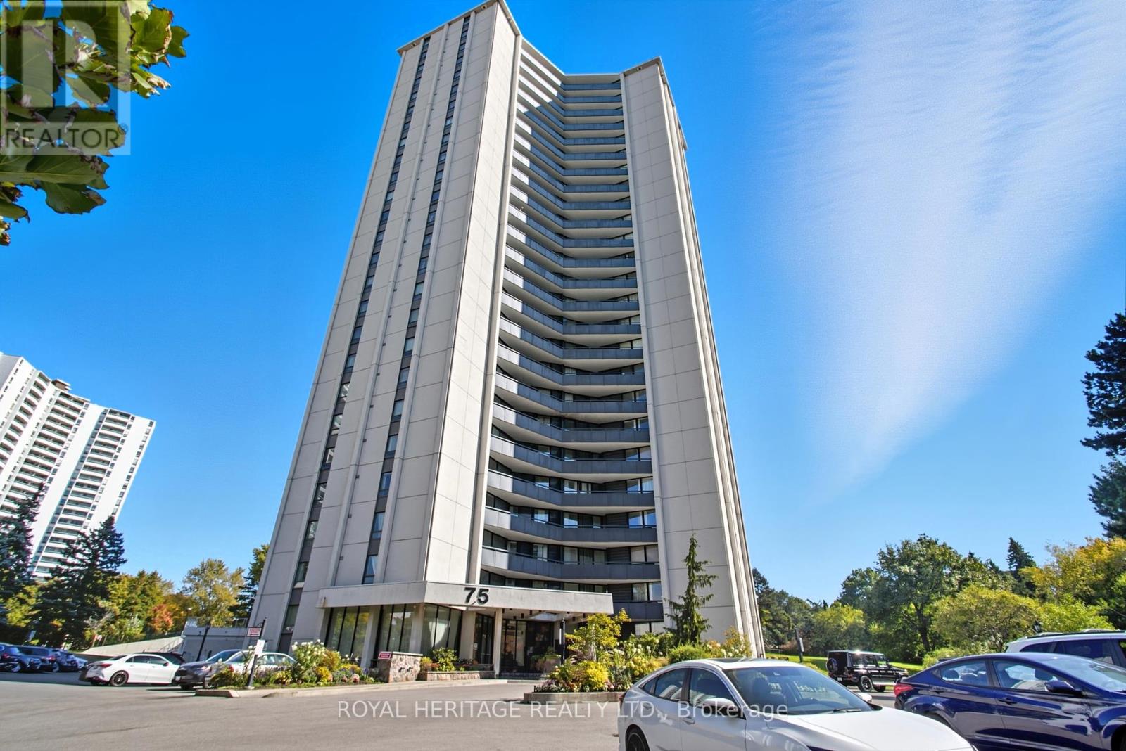 1706 75 Graydon Hall Dr, Toronto, ON M3A 3M5