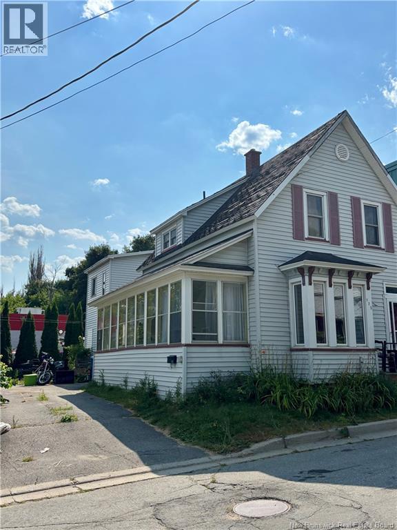 175 Falconer St, Miramichi, NB E1V 2Z5