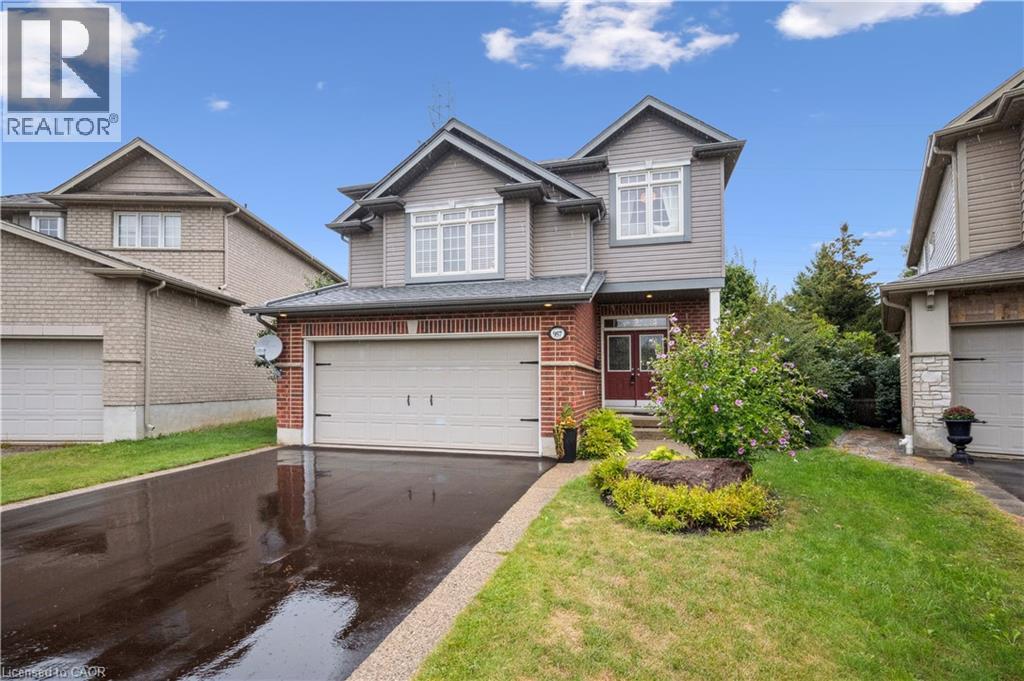 957 Banffshire Ct, Kitchener, ON N2R 1W8