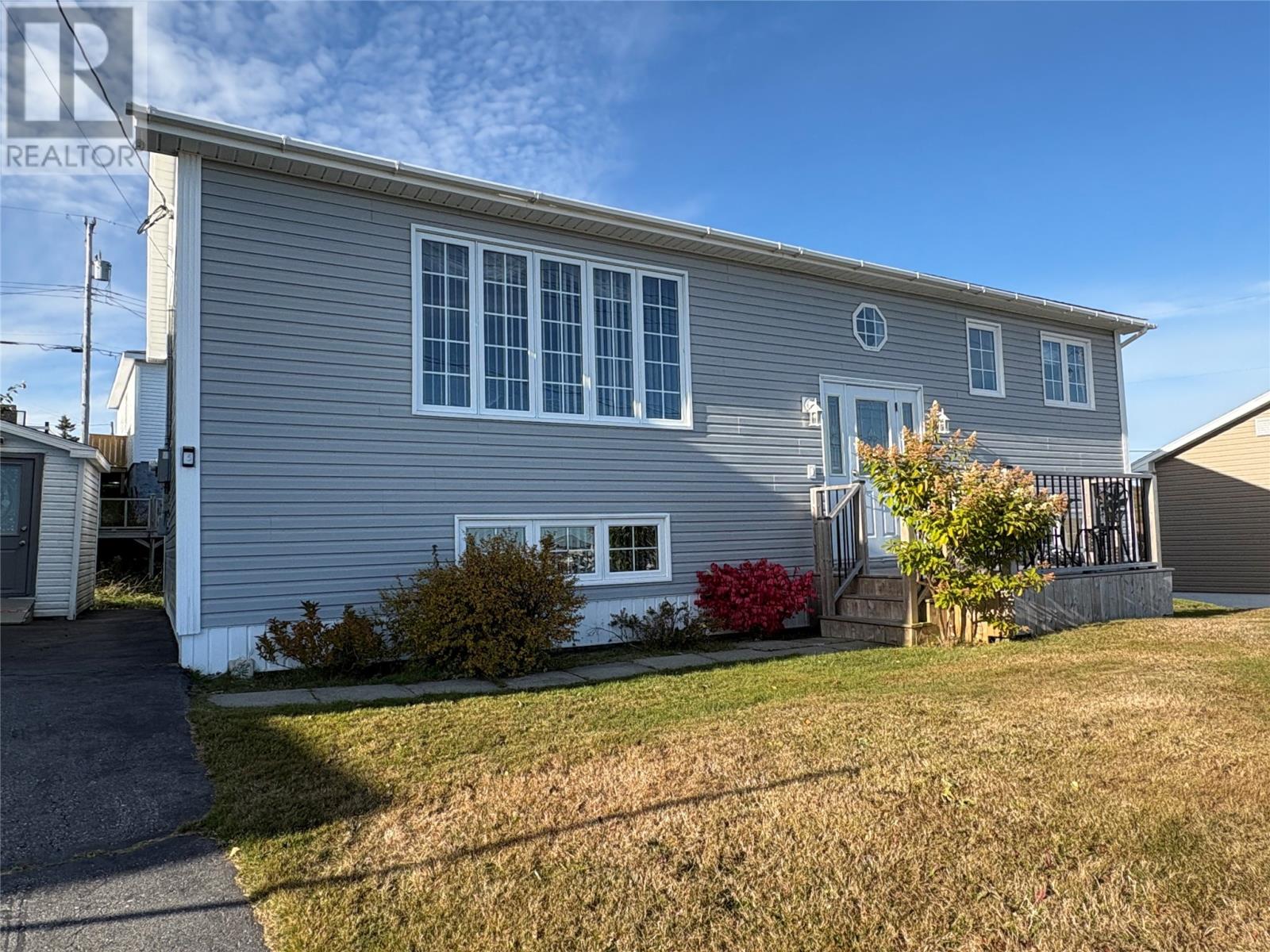 5 Second Ave, Channel-Port aux Basques, NL A0M 1C0