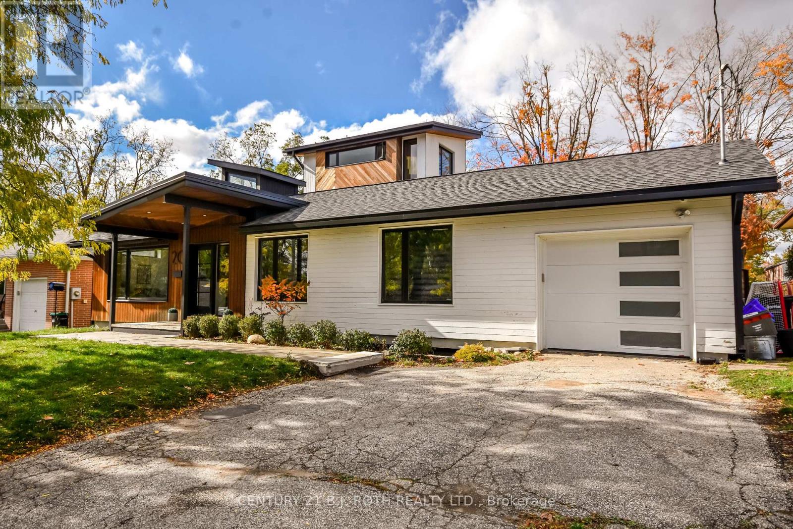 20 Weldon St, Barrie, ON L4M 4J4