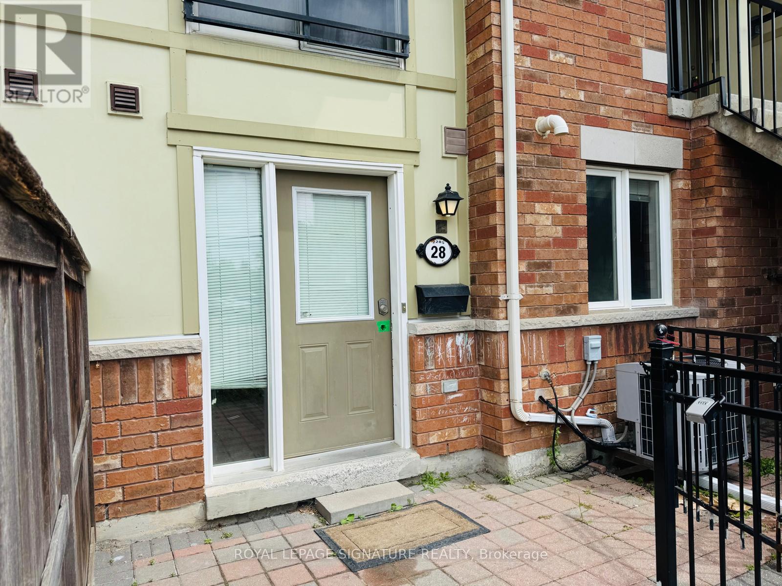28 2285 Bur Oak Ave, Markham, ON L6E 0B9