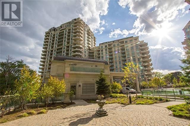 716 10 Bloorview Pl, Toronto, ON M2J 0B1