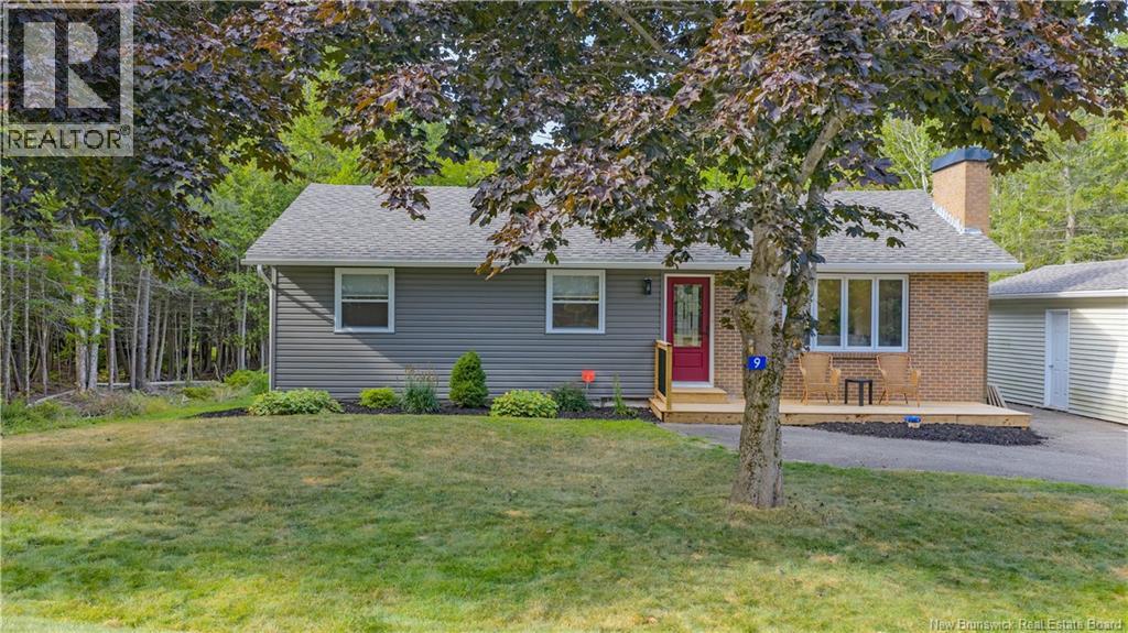 9 Stoneycroft Rd, Quispamsis, NB E2E 4R1