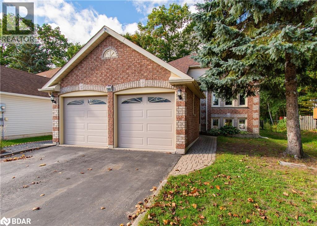68 Dyer Dr, Wasaga Beach, ON L9Z 1E4