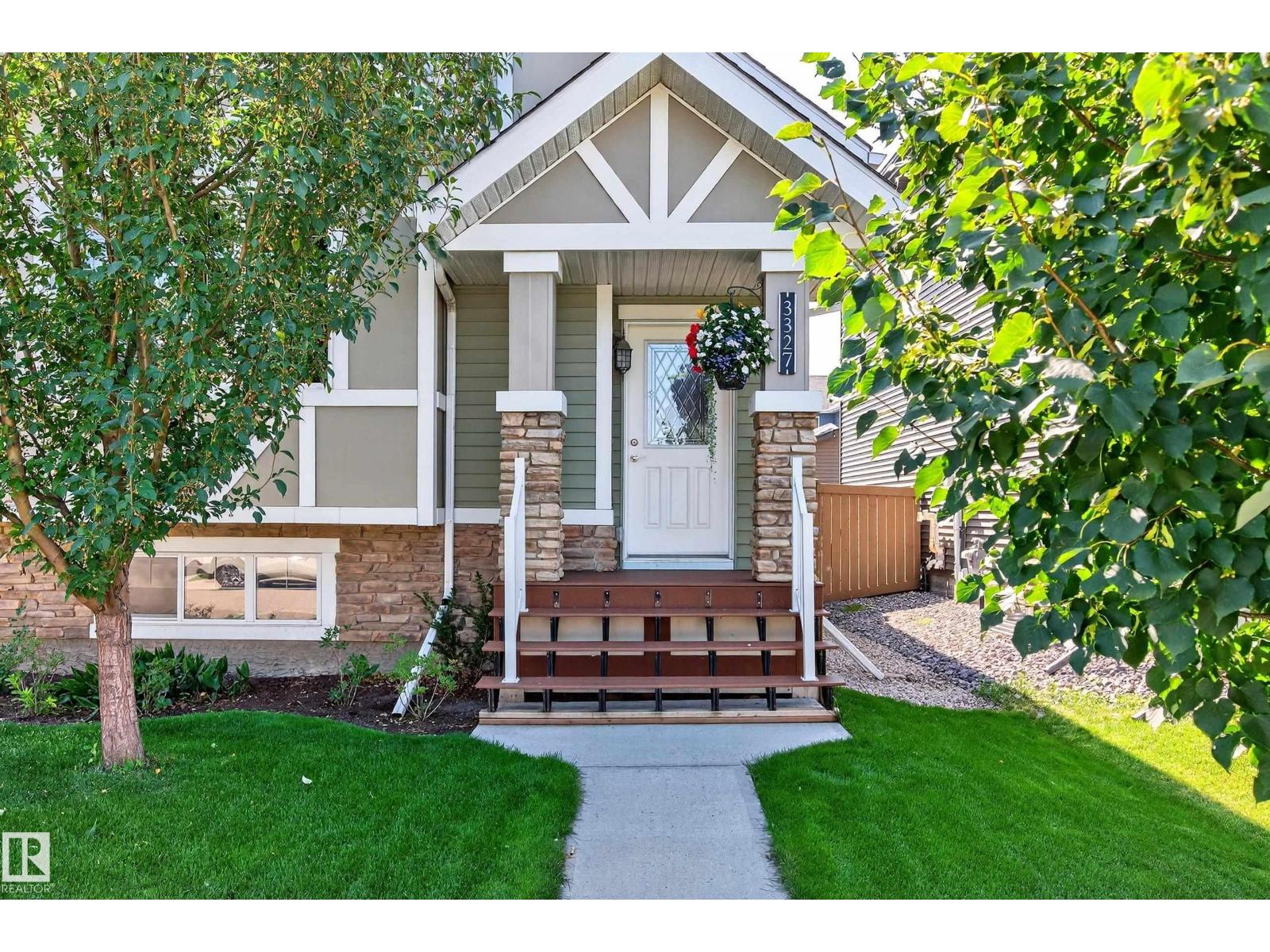 3327 Weidle Way SW, Edmonton, AB T6X 1T1