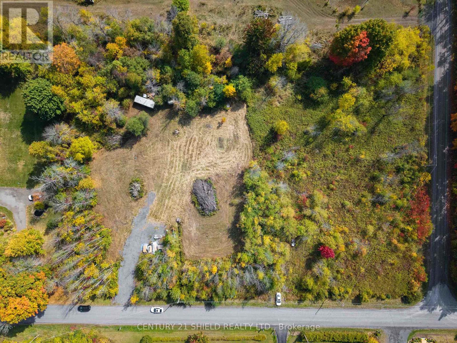 15618 Dixon Rd, South Stormont, ON K0C 1R0