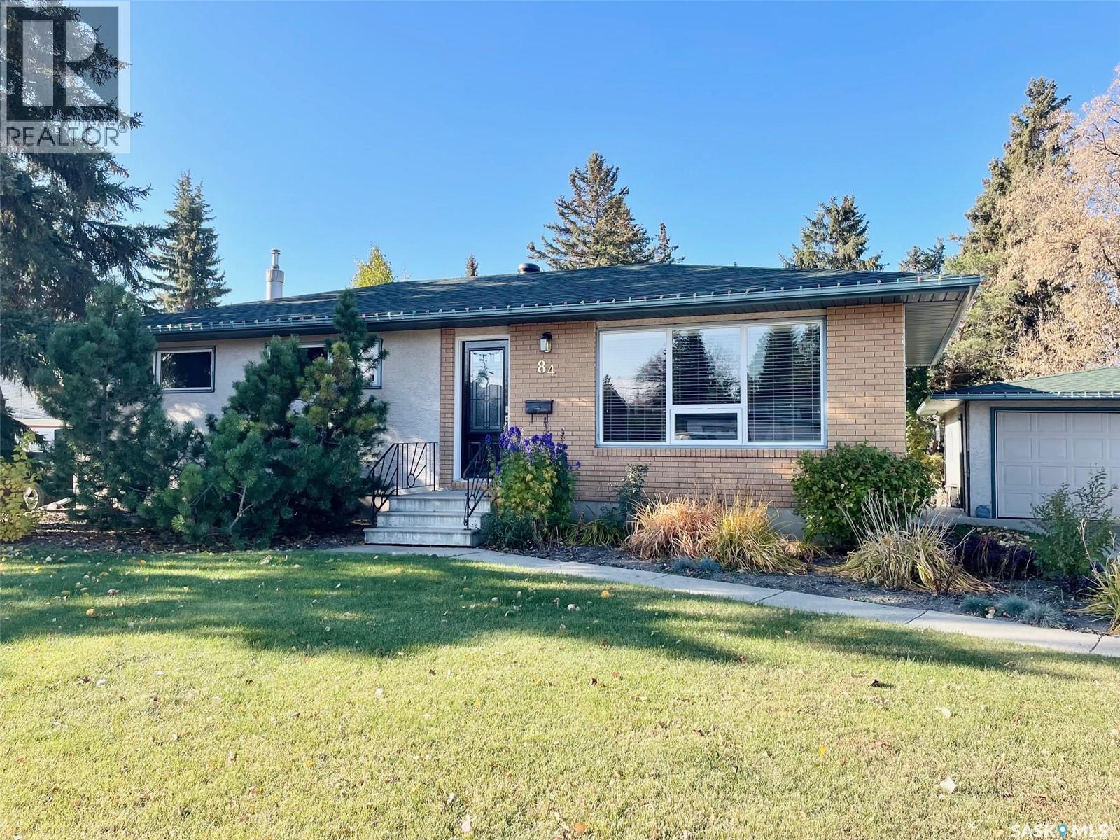 84 Victor Pl, Yorkton, SK S3N 2H4