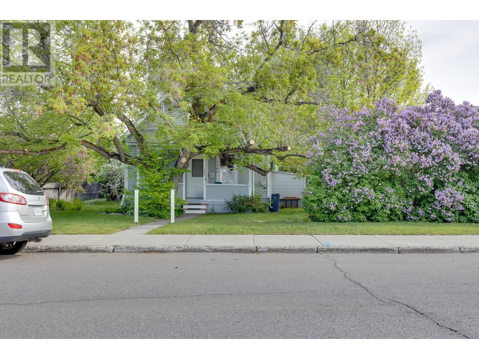 1684 5th Avenue, Prince George, BC V2L 3M1